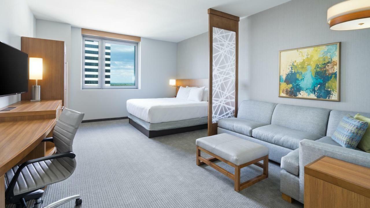 Hyatt Place St. Petersburg/Downtown Екстер'єр фото