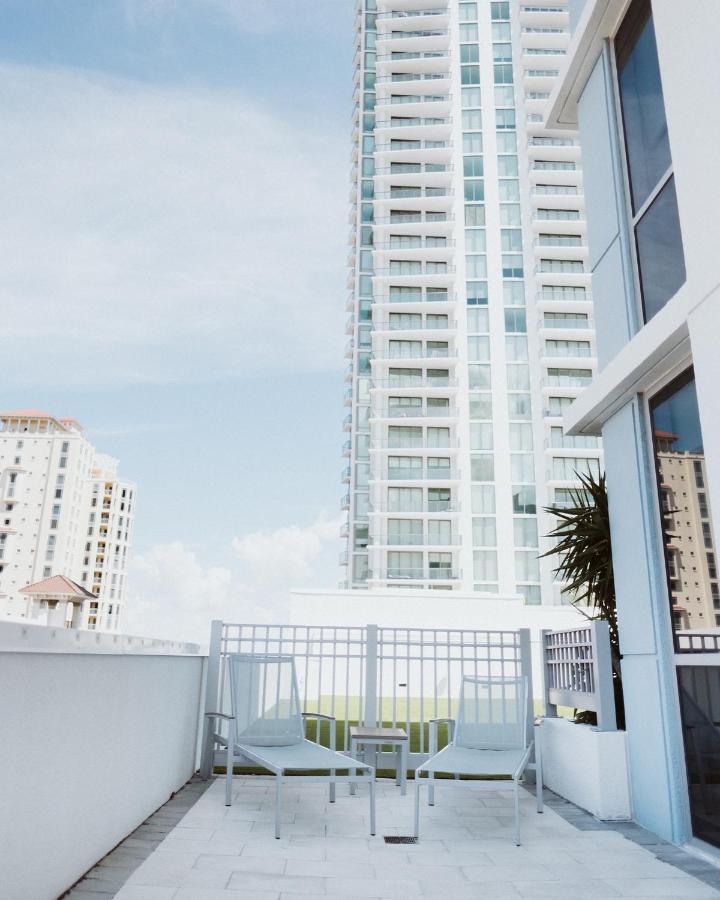 Hyatt Place St. Petersburg/Downtown Екстер'єр фото